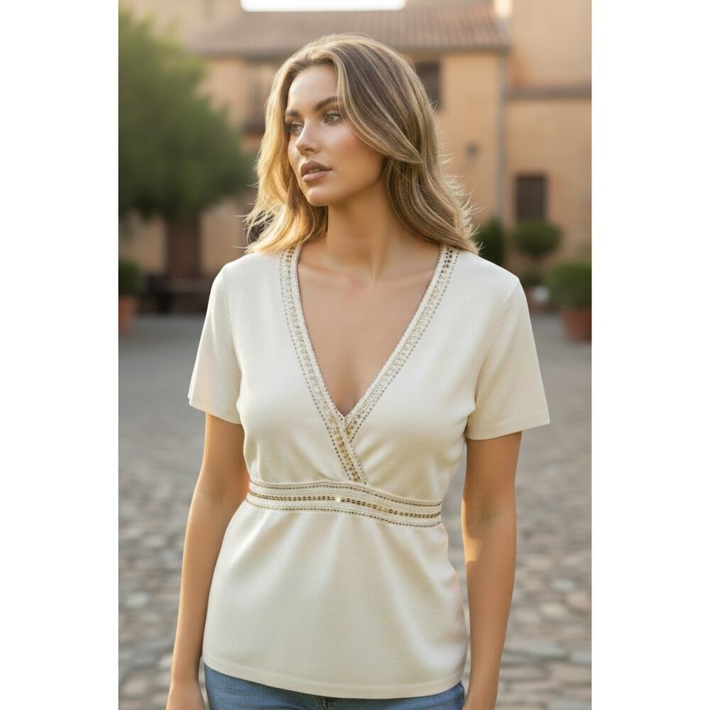 Emma James Cream Embellished V-Neck Knit Top Size Large Elegant Short Sleeve